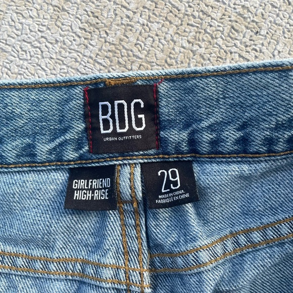 Urban Outfitters BDG Girlfriend High-Rise Distressed Denim Short Size 29 - Picture 7 of 7